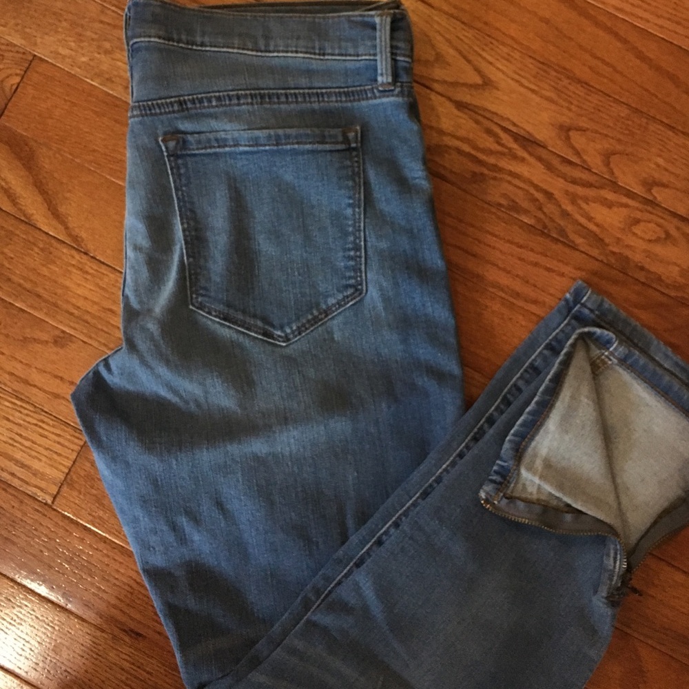 Banana Republic ankle jeans with side zipper
