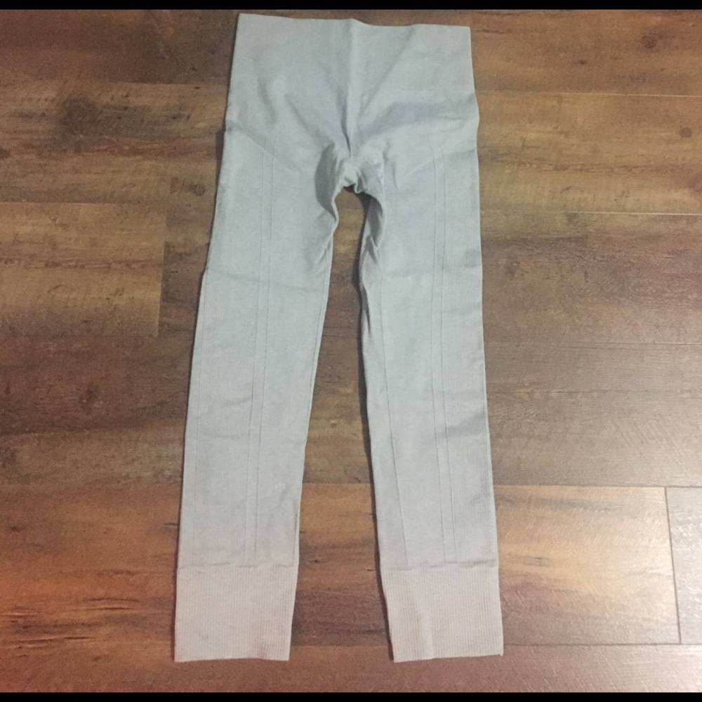Lululemon, size 6 good condition!