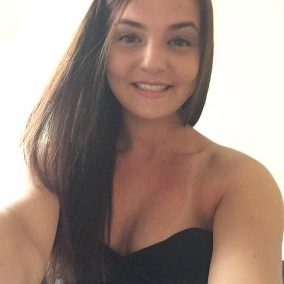 Meet your Posher, Colleen - Picture 1 of 1