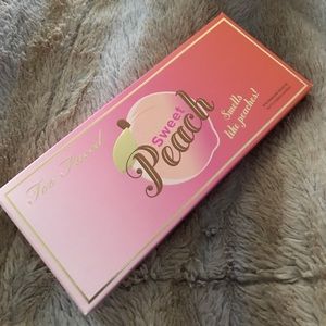 Too faced brand new palette peach scented 🍑