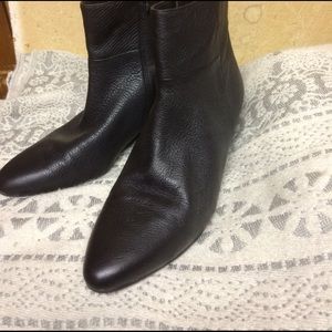 Never worn Narrow Colehann boots