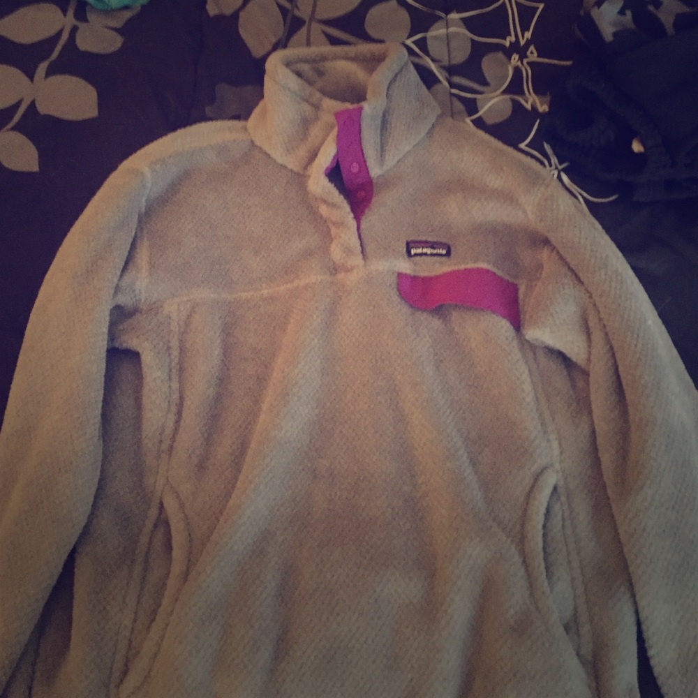 Patagonia grey and purple pull over