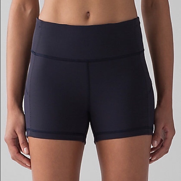 lululemon athletica Pants - Lululemon 3.5 in Hot Short