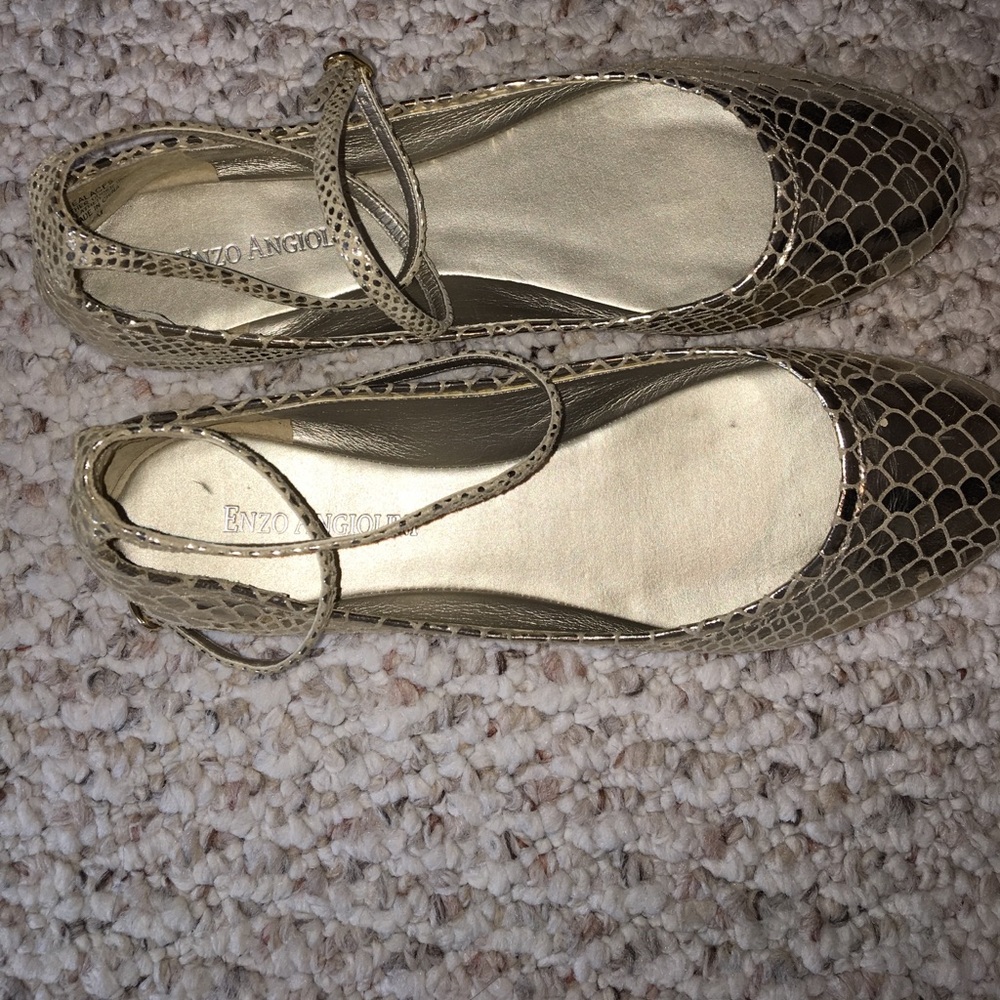 Gold ballet flats