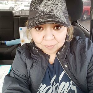 Meet your Posher, Mona