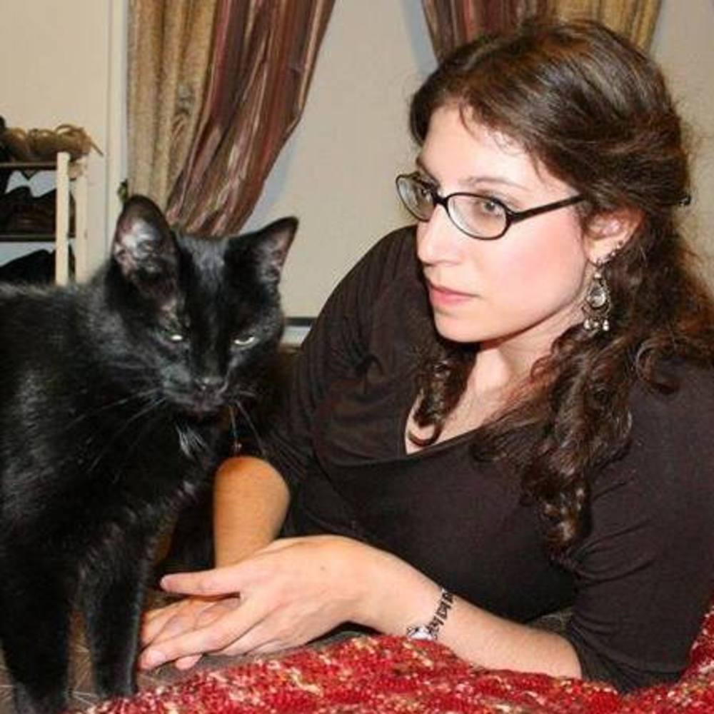 Meet your Posher, Carly