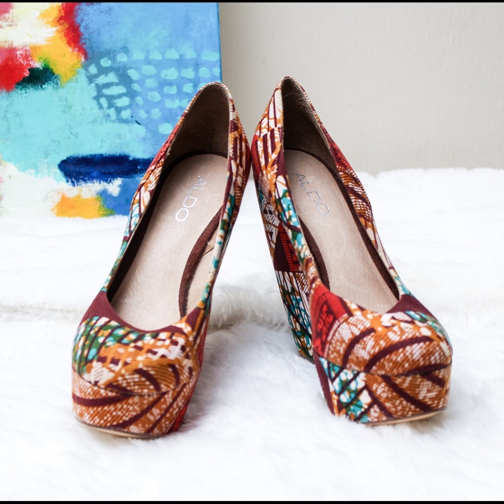 ❌SOLD❌ ALDO Forwood Tribal Wedges