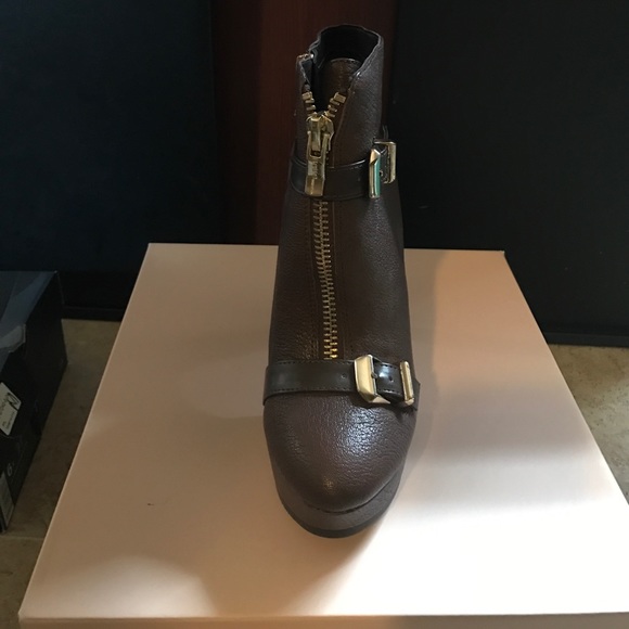 BCBGeneration - Picture 2 of 4