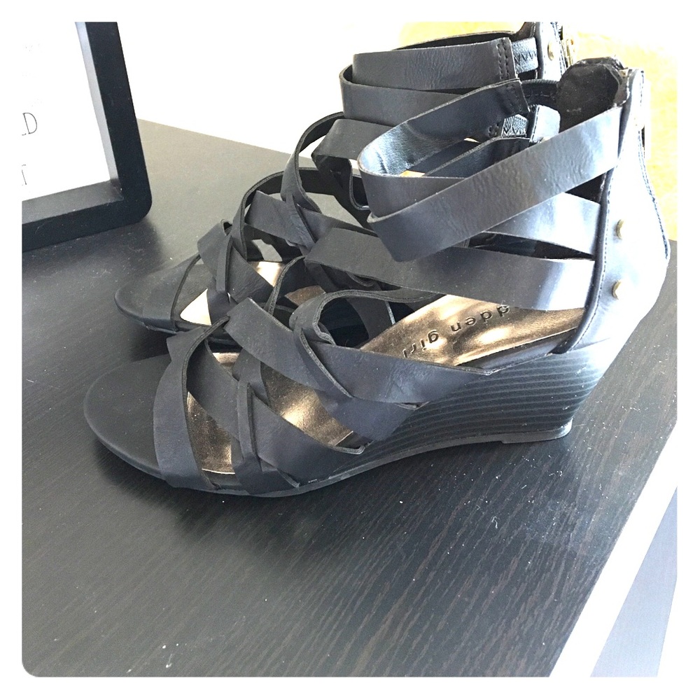 Madden Girl black wedge sandals