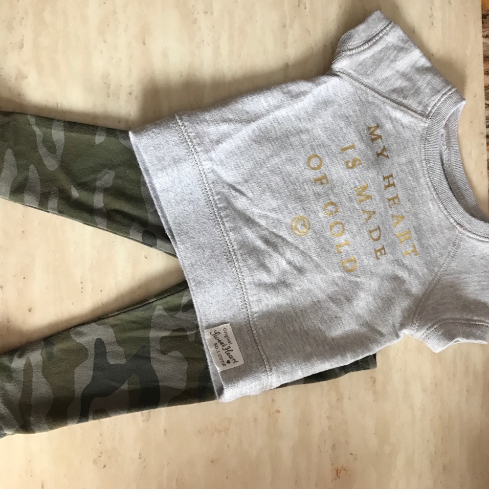Baby girl Sz 6 months 3 pc