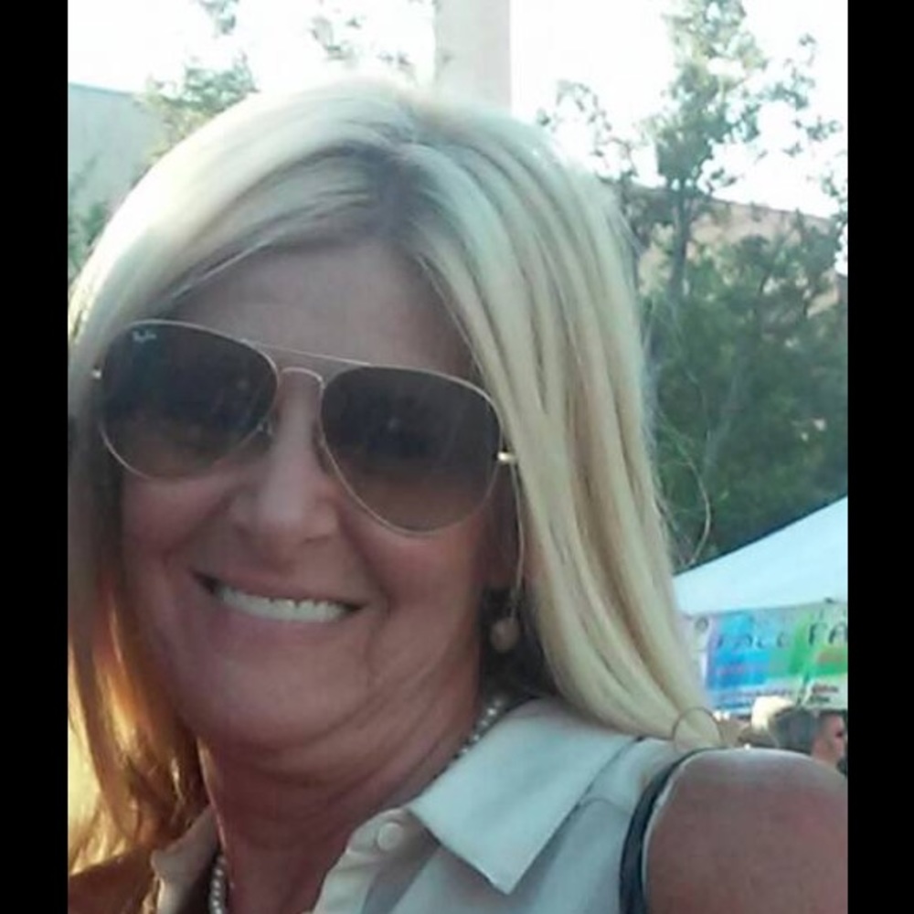 Meet your Posher, Cynthia