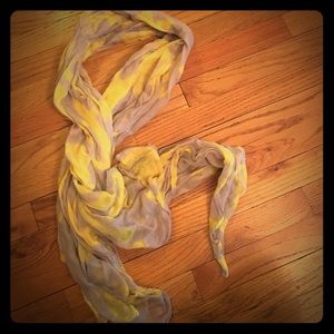 Lightweight oversized scarf