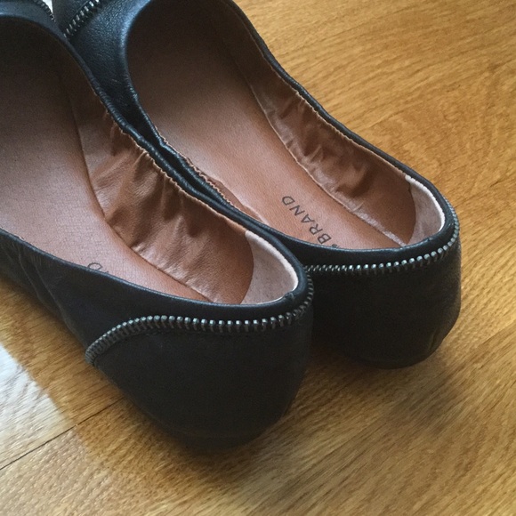 Lucky black flats w/ zip accents - Picture 5 of 8