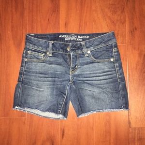 american eagle midi shorts