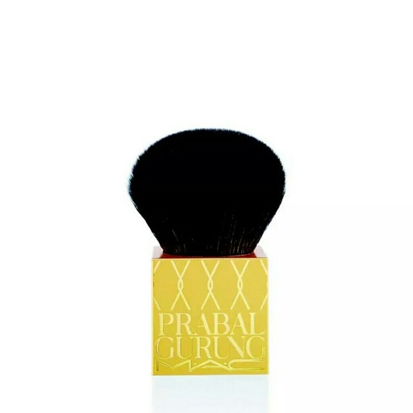 MAC PRABAL GURUNG BUFFER BEUSH NEW IN BOX
