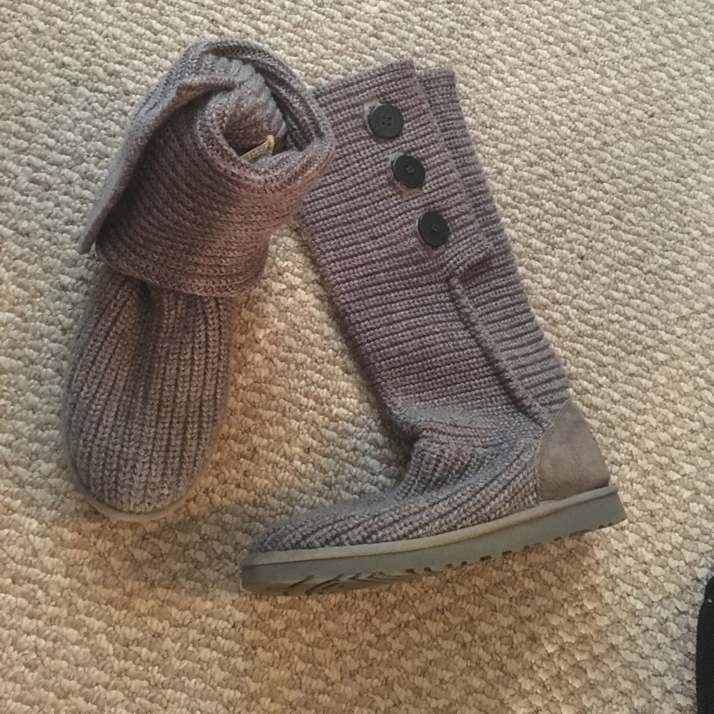 Grey sweater uggs