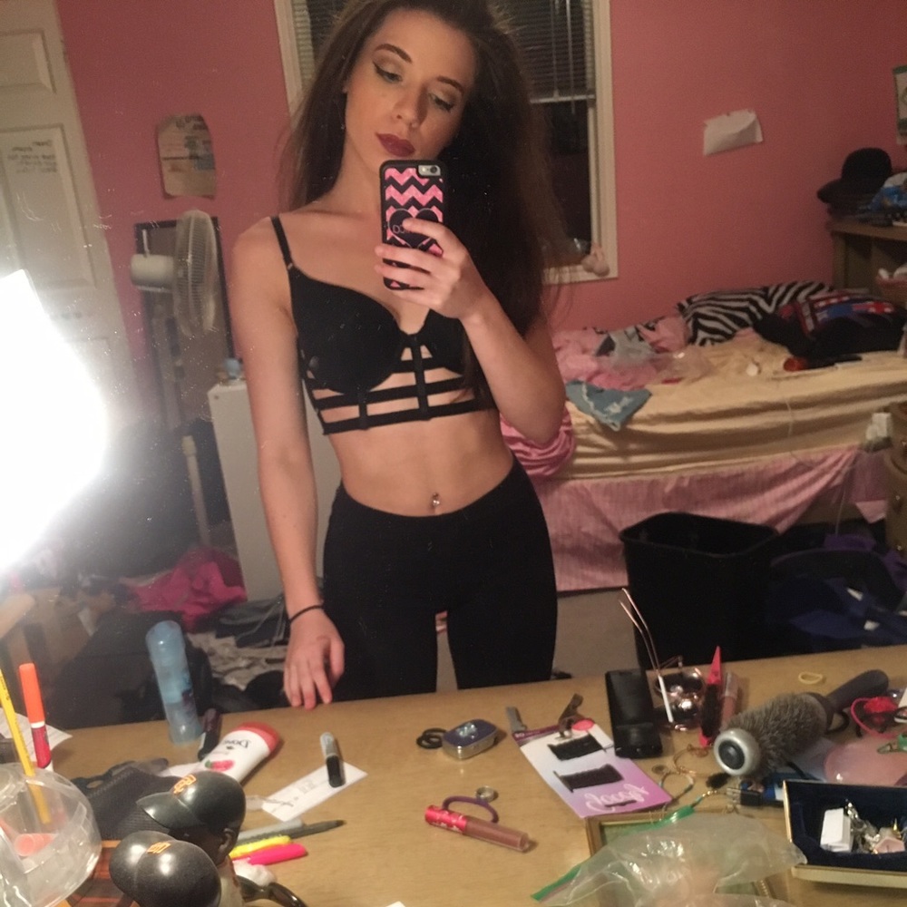 Cage bra