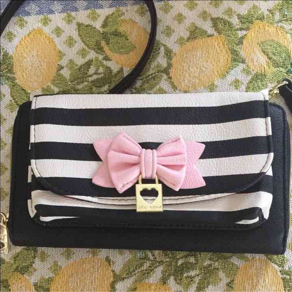 Betsey Johnson cross-body wallet