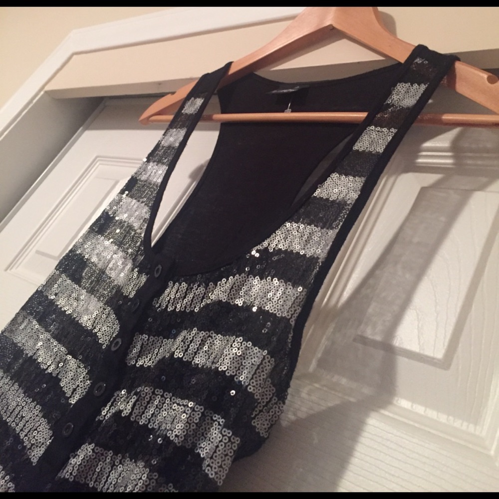 Tank Top - Picture 2 of 3