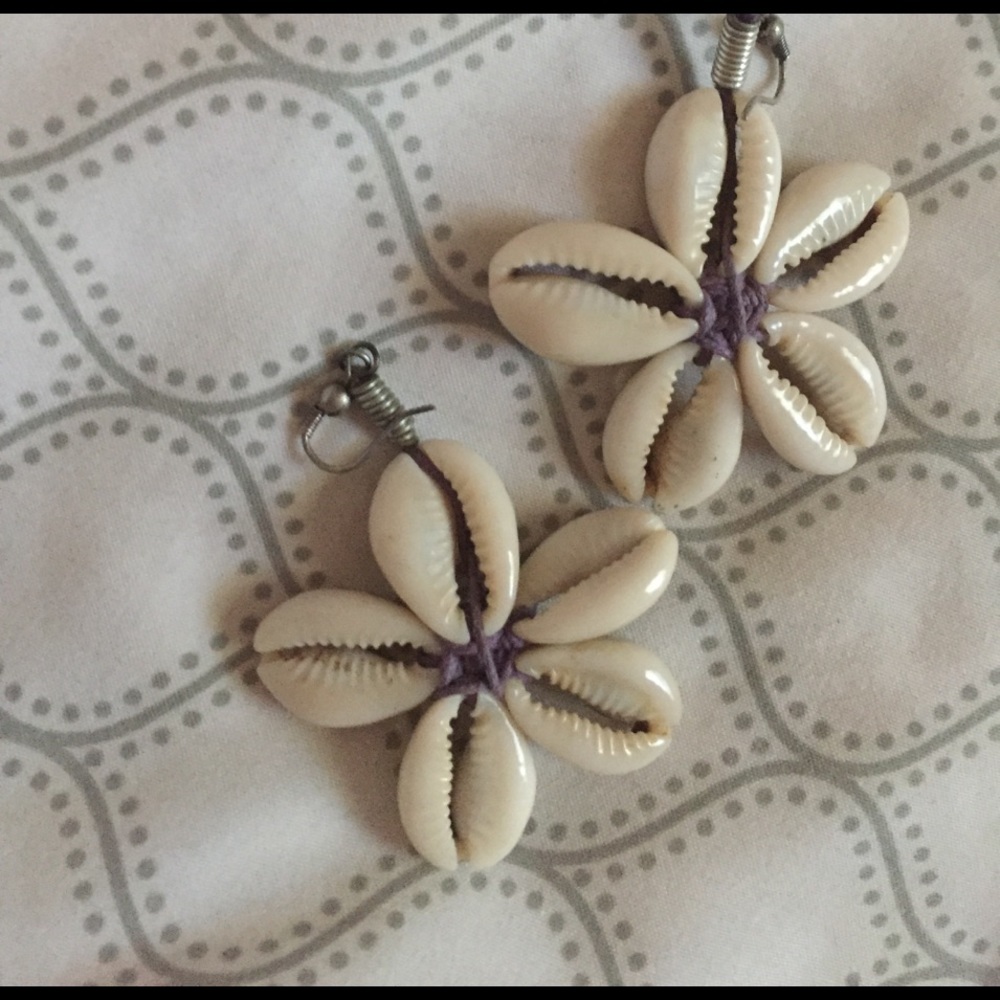 Shell earrings