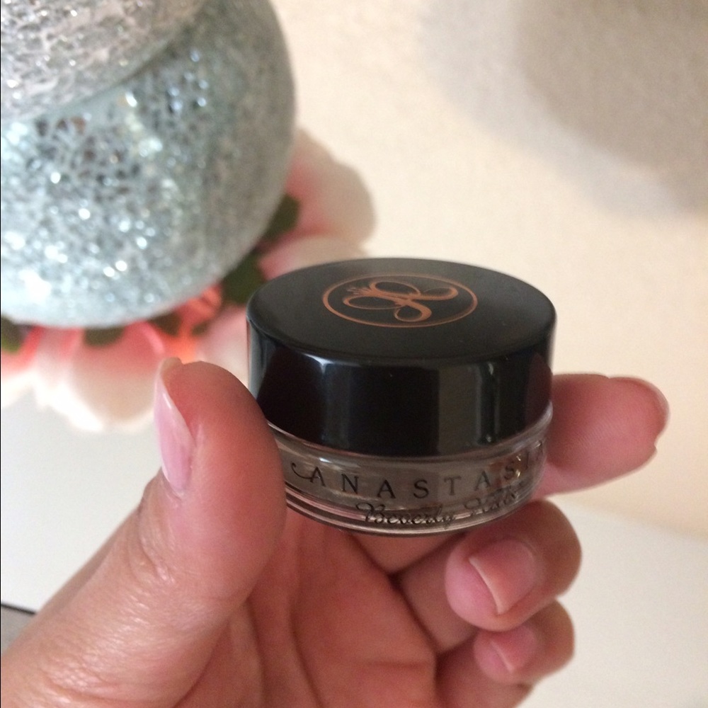 Anastasia BH dipbrow pomade