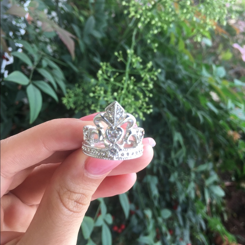 Cute crown ring 👑