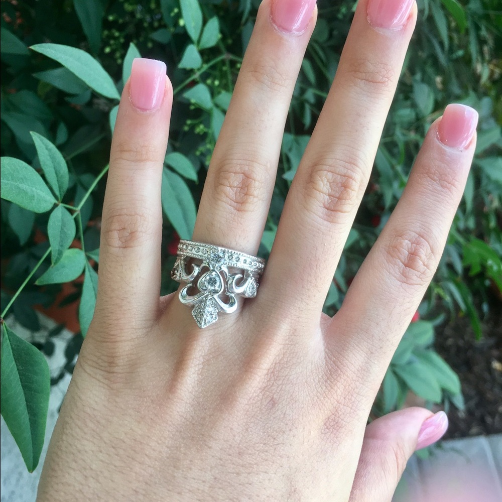 Cute crown ring 👑 - Picture 4 of 4