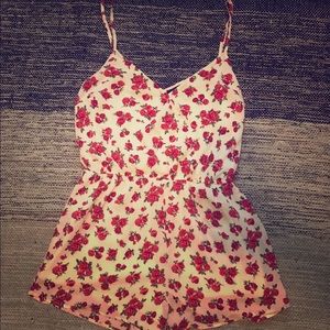 Forever 21 Romper🌹