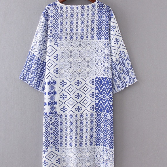 Chiffon Geometric Print Kimono Coverup - Picture 3 of 7