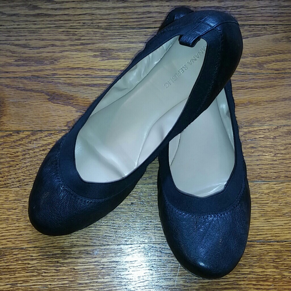 Banana Republic black flats
