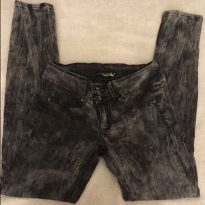 Black/gray/white denim jeans