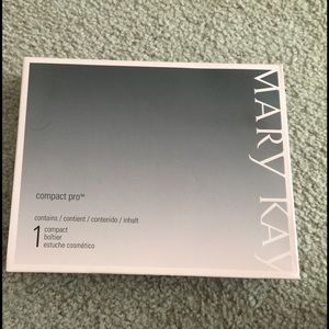 Mary Kay Compact Pro