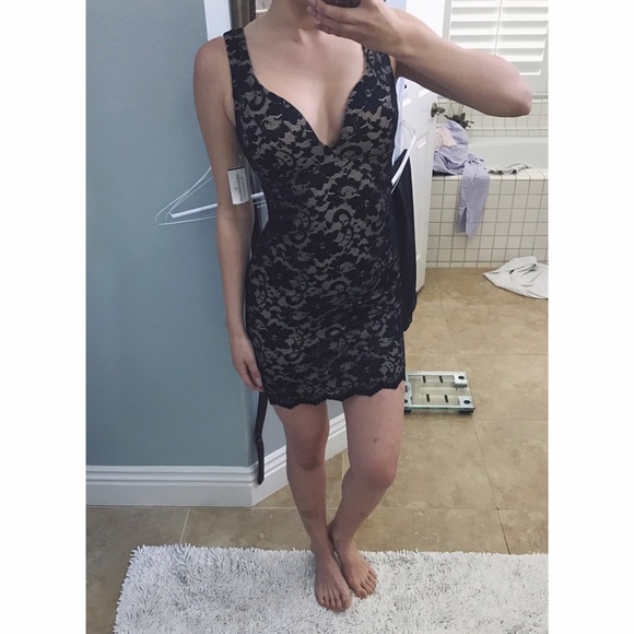 WINDSOR Dresses & Skirts - NWT Black lace dress