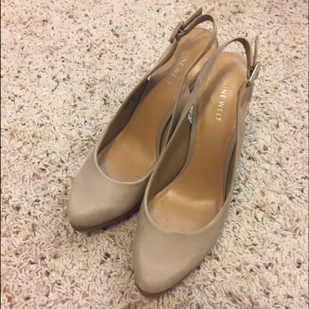 Nine West size 8.5 Slingback Pumps