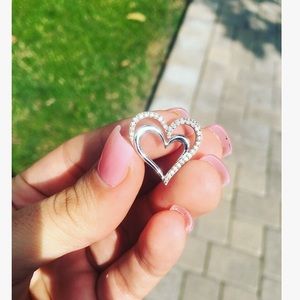 ⭐️OFFERS ACCEPTED⭐️Kay jewelers silver heart heart