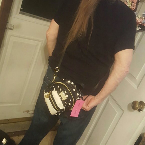 Betsey johnson conv xbody backpack shape. NWT - Picture 4 of 4