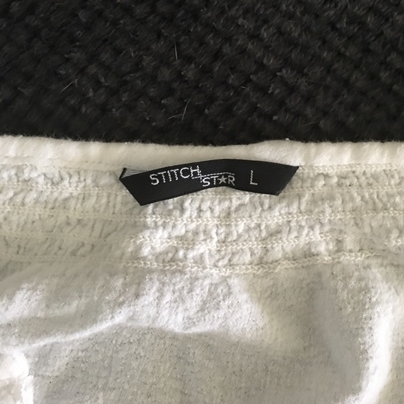 Girls size large white long sleeve top - Picture 2 of 4