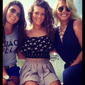 Meet your Posher, Abigail