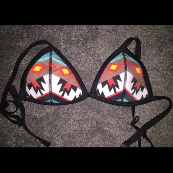 Brand new bathing suit never been worn - Picture 4 of 5