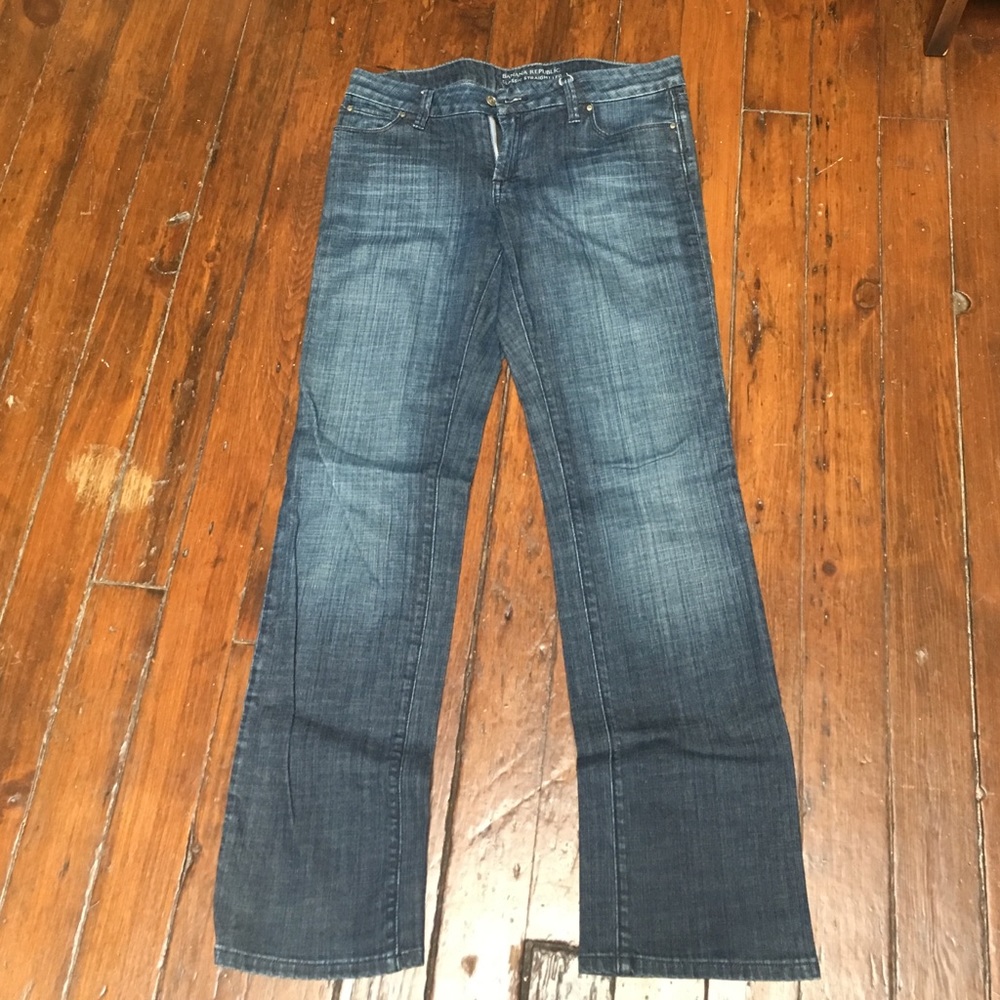 Banana Republic Classic Straight Leg jean
