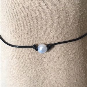 Pearl choker