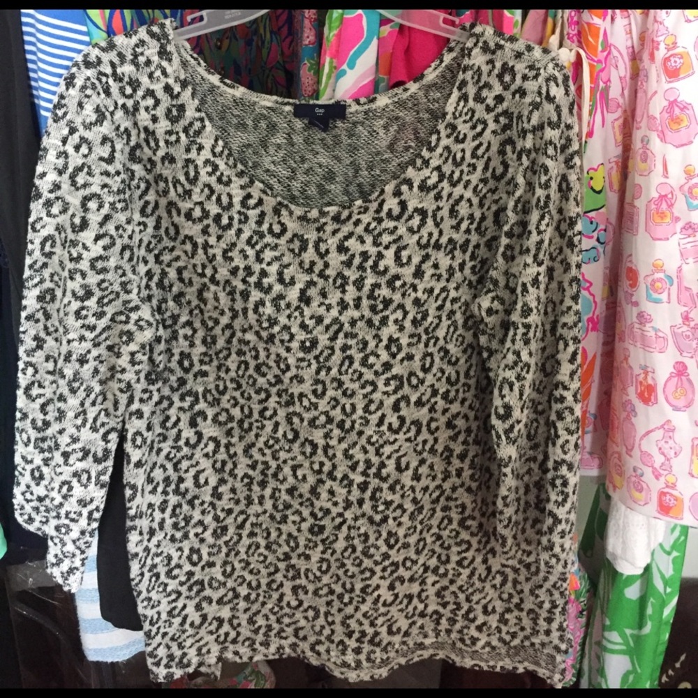 Gap Cheetah 3/4 Sleeve Sweater