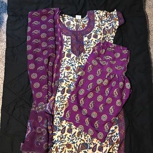 Salwar Kameez - Size 44