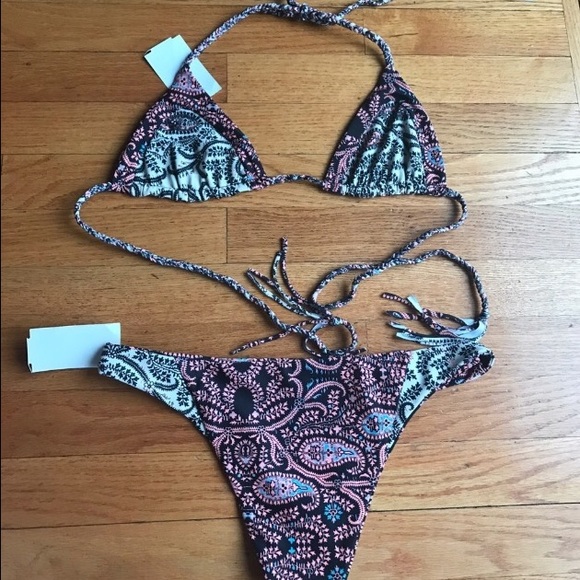🦄SALE🦄 Reversible Gypsy 05 Bikini Set 👙NWT - Picture 7 of 8