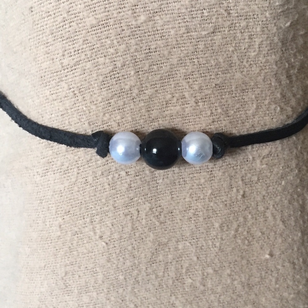 Soft leather choker