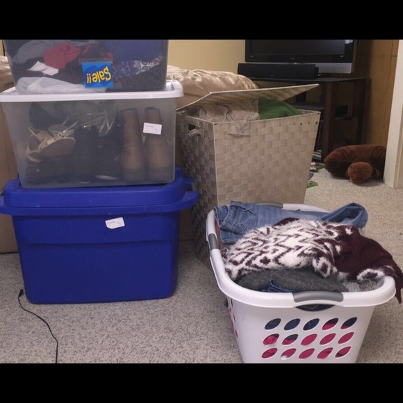 Other - 5 full crates of women's clothing sizes 0-6