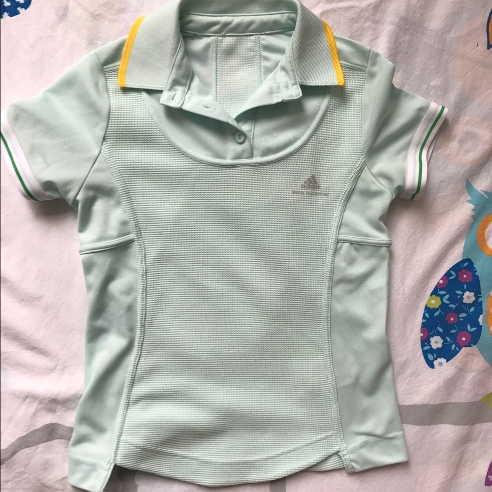 *DONATED* 
Girls' t-shirt