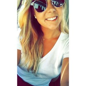 Meet your Posher, Tarah