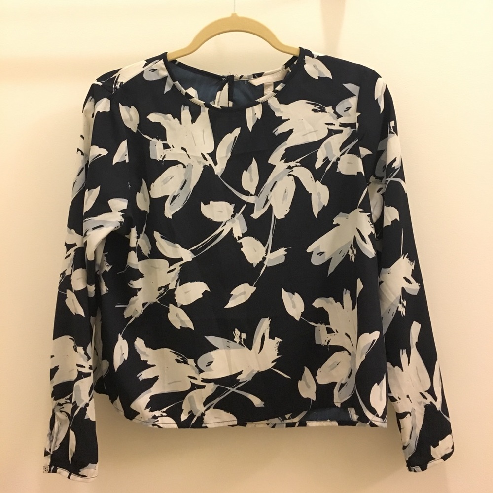 Banana Republic Petite Long Sleeve Blouse