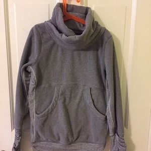 Ivivva girls pullover